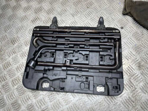 Toyota land cruiser 120 j12 - land,